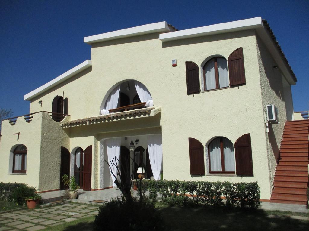 Villa Margherita Suite & Charme Pula Buitenkant foto
