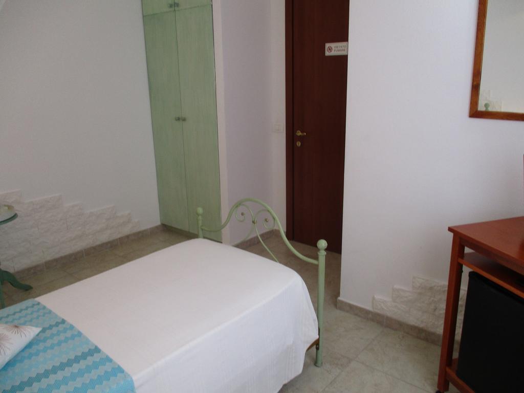 Villa Margherita Suite & Charme Pula Buitenkant foto