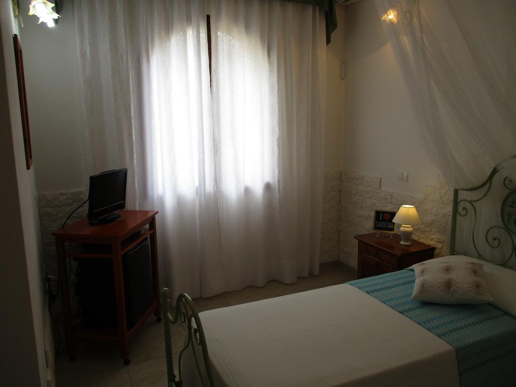 Villa Margherita Suite & Charme Pula Buitenkant foto