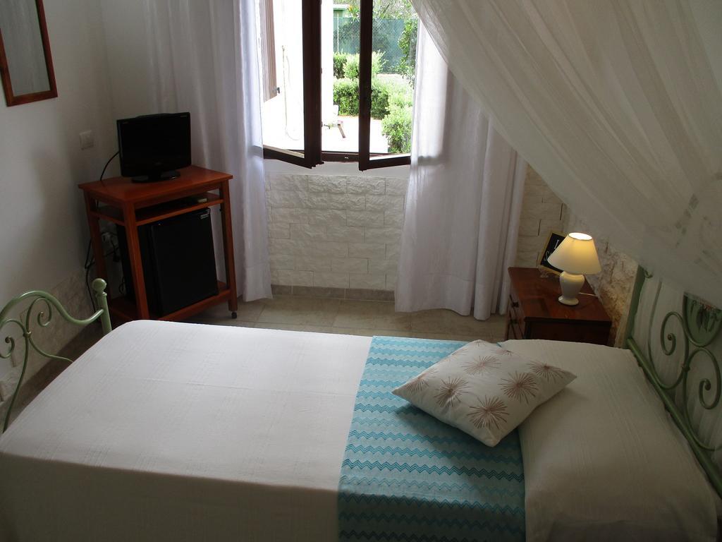 Villa Margherita Suite & Charme Pula Buitenkant foto